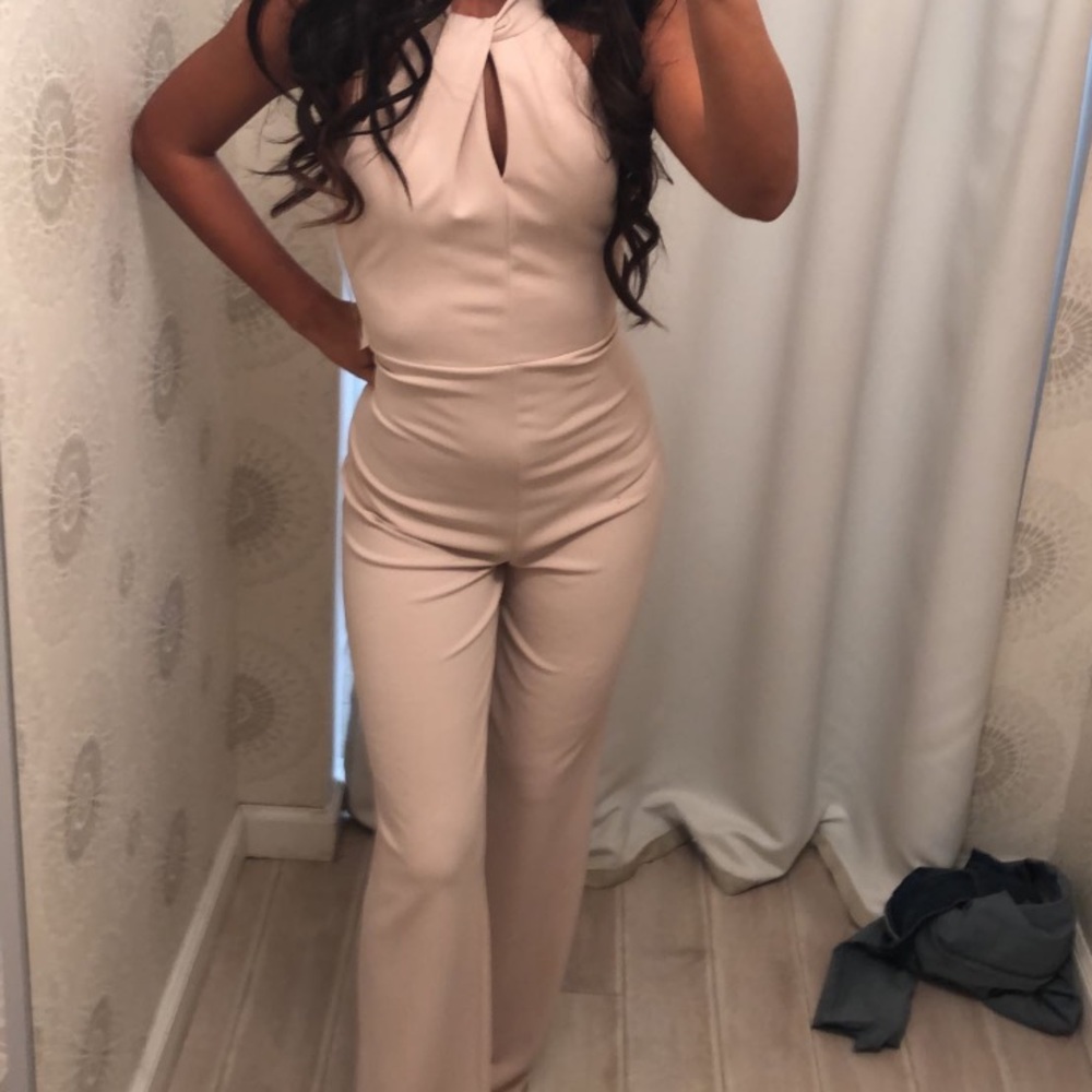 NEVER WORN Jumpsuit Sz Small